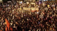 İsrail’de seçimler öncesi düzenlenen Netanyahu karşıtı gösteriye binlerce kişi katıldı