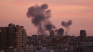 İsrail, Gazze'de Kassam Tugaylarına ait mevziyi bombaladı