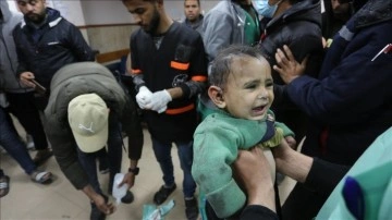 İsrail, gece boyunca Gazze Şeridi'ne düzenlediği saldırılarda çok sayıda Filistinliyi öldürdü