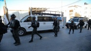 İsrail güçleri Batı Şeria'da 5 beldenin giriş-çıkış yollarını kapattı