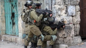 İsrail güçleri Batı Şeria'da 14 Filistinliyi yaraladı