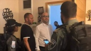 İsrail güçleri Filistinli Bakanı evine baskın düzenleyerek gözaltına aldı