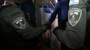İsrail güçleri Şeyh Cerrah Mahallesi'nde yaşananları duyuran Filistinli aktivisti gözaltına ald
