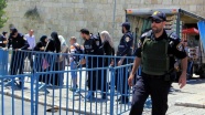 İsrail, iki Filistinli hasta kızkardeşi gözaltına aldı