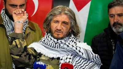 İsrail'in alıkoyduğu K&uuml;resel Sumud Filosu aktivistlerinden H&uuml;seyin Oral yurda d&ouml;nd&uuml;