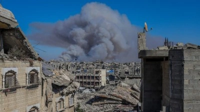 İsrail'in ateşkese rağmen Gazze'de d&uuml;zenlediği hava saldırısında 1 Filistinli daha hayatın