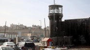İsrail&#039;in duvarları Filistinlileri birbirinden ayırıyor