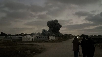 İsrail'in Gazze Şeridi'ne d&uuml;zenlediği saldırılarda ikisi kadın 5 Filistinli hayatını kaybe