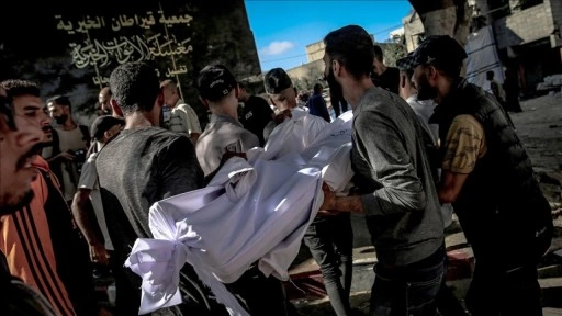 İsrail'in Gazze Şeridi'ne saldırılarında biri bebek 10 Filistinli hayatını kaybetti
