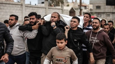 İsrail&rsquo;in Gazze&rsquo;ye d&uuml;zenlediği saldırıda 3&rsquo;&uuml; &ccedil;ocuk 5 Filistinli hayatını kaybetti