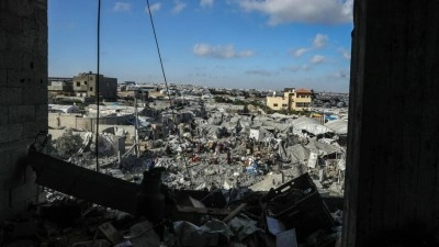 İsrail'in Gazze'ye d&uuml;zenlediği saldırıda yaralanan Filistinli &ouml;ld&uuml;