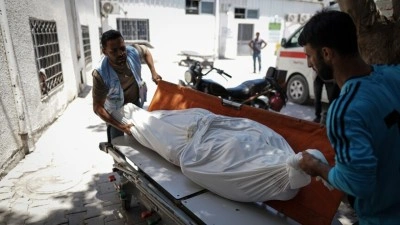 İsrail'in Gazze'ye d&uuml;zenlediği saldırılarda biri kadın 3 kişi &ouml;ld&uuml;, 11 kişi yaralandı