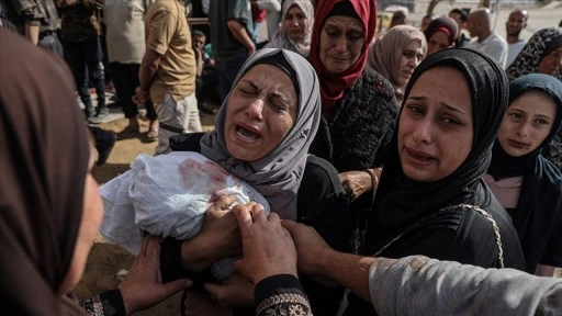 İsrail'in Gazze'ye gece boyu düzenlediği saldırılarda 40 Filistinli hayatını kaybetti