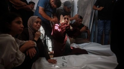İsrail'in Gazze'ye gece d&uuml;zenlediği saldırılarda 2'si &ccedil;ocuk 8 Filistinli canından oldu