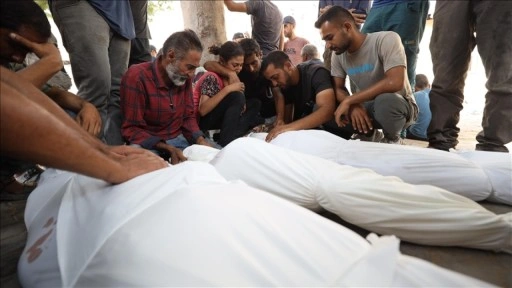 İsrail'in Gazze'ye sabah saatlerinde düzenlediği saldırılarda 33 Filistinli canından oldu