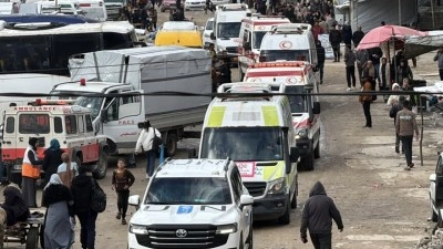 İsrail'in kısıtlamaları altındaki Refah Kapısı'ndan tedavi i&ccedil;in 24 hasta Gazze'den ay