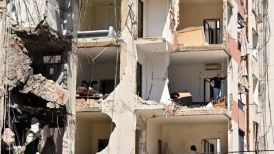 İsrail'in L&uuml;bnan'ın g&uuml;neyindeki 4 b&ouml;lgeye d&uuml;zenlediği hava saldırılarında 15 kişi &ouml;ld&uuml;