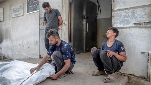 İsrail'in sabah saatlerinde Gazze'ye düzenlediği saldırılarda 6 Filistinli hayatını kaybet