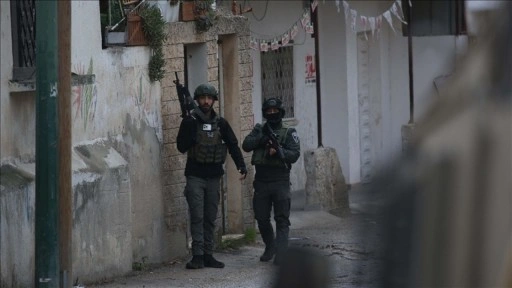 İsrail, işgal altındaki Batı Şeria'da bazı k&ouml;yleri abluka altına aldı
