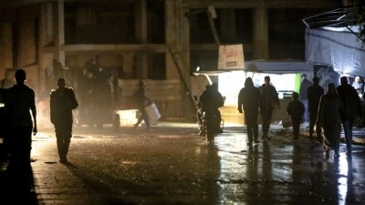 İsrail işgalinin s&uuml;rd&uuml;ğ&uuml; Gazze'de Filistinliler, 3 yıldır "karanlıkta" hayatta kalma
