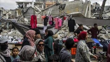 İsrail kısıtlamalarıyla Filistin'in ekonomisini de "abluka" altına alıyor