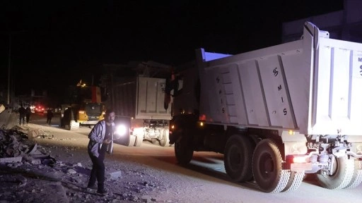 İsrail, Mısır arama kurtarma ekiplerinin Gazze Şeridi'ne girmesini kabul etti