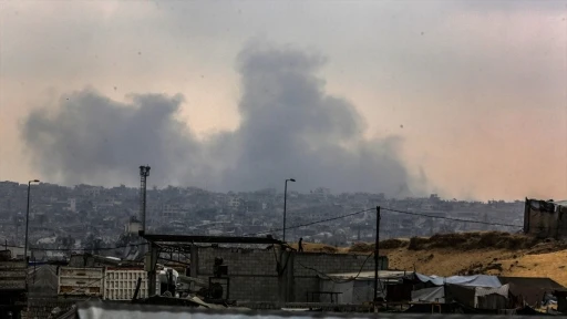 İsrail ordusu, ateşkese rağmen Gazze Şeridi'nin &ccedil;eşitli b&ouml;lgelerine saldırılar d&uuml;zenledi