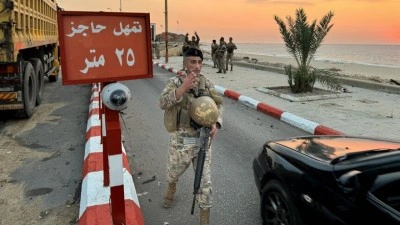 İsrail ordusu ateşkese rağmen L&uuml;bnan'da 2 araca ateş a&ccedil;tı