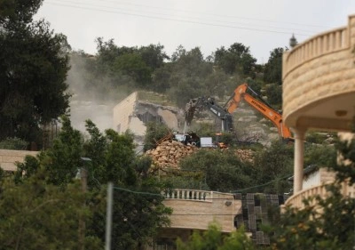 İsrail ordusu Batı Şeria'da 10 Filistinlinin barındığı iki katlı bir evi yıktı