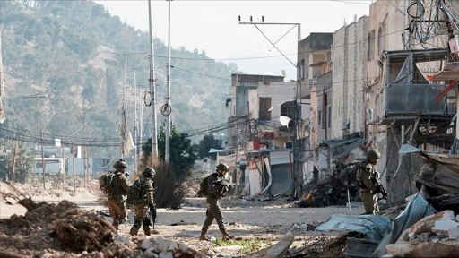 İsrail ordusu, Batı Şeria'da 2 Filistinliyi yaraladı, 28 kişiyi g&ouml;zaltına aldı