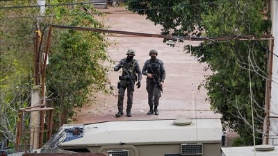 İsrail ordusu, Batı Şeria&rsquo;da &ccedil;ok sayıda belde ve kente baskın d&uuml;zenledi