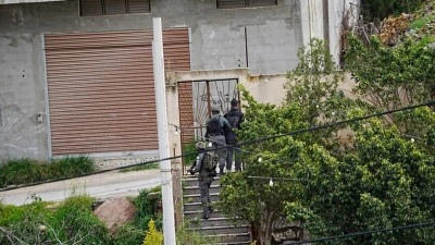 İsrail ordusu, Batı Şeria'da d&uuml;zenlediği baskınlarda 10 Filistinliyi g&ouml;zaltına aldı