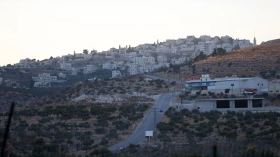 İsrail ordusu, Filistin topraklarını gasbeden İsraillilerin kuşattığı Kusra beldesine piyade taburu