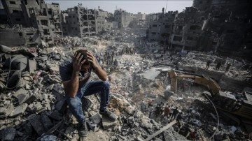 İsrail ordusu, Gazze Şeridi'nin güneyi ve kuzeyine düzenlediği saldırılarda 76 Filistinliyi öld