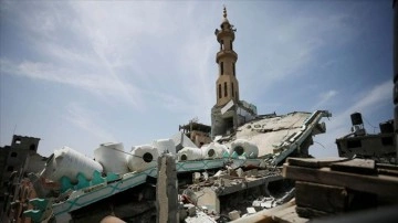 İsrail ordusu, Gazze'deki Müslüman ve Hristiyanların kutsallarına saldırılarını sürdürüyor