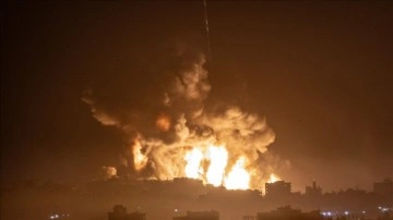 İsrail ordusu, Gazze'nin birçok noktasını vurmayı gece boyunca sürdürdü