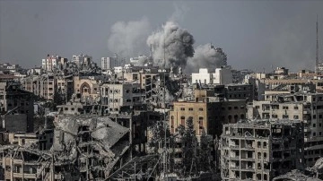 İsrail ordusu, Gazze'yi işgalinde sahil şeridi ve kent merkezini zorluyor