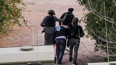 İsrail ordusu işgal altındaki Batı Şeria&rsquo;da 5&rsquo;i &ccedil;ocuk 10 Filistinliyi g&ouml;zaltına aldı