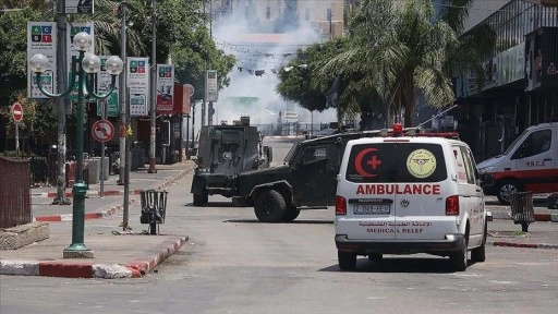 İsrail ordusunun Batı Şeria'daki baskınlarında 17 Filistinli yaralandı