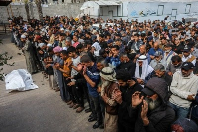 İsrail ordusunun Gazze Şeridi'ne d&uuml;zenlediği saldırıda bir Filistinli &ouml;ld&uuml;