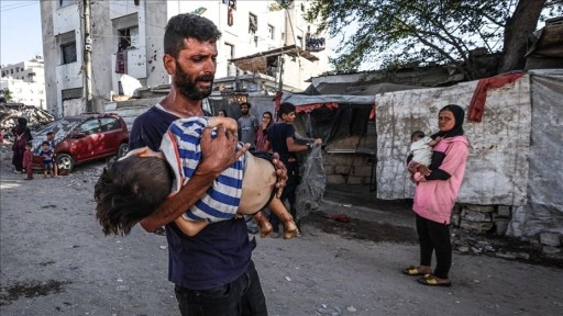 İsrail ordusunun Gazze Şeridi'ne düzenlediği saldırılarda 28 Filistinli hayatını kaybetti