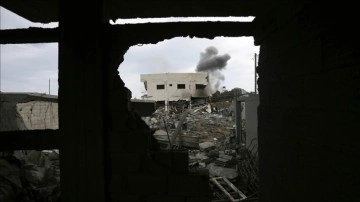 İsrail ordusunun Gazze'deki Nusayrat Kampı'na düzenlediği saldırıda 1 ölü, 5 yaralı var