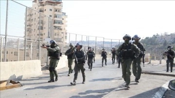İsrail ordusunun kuşatma altına aldığı Şuafat Mülteci Kampı'nda sivil itaatsizlik başlatıldı
