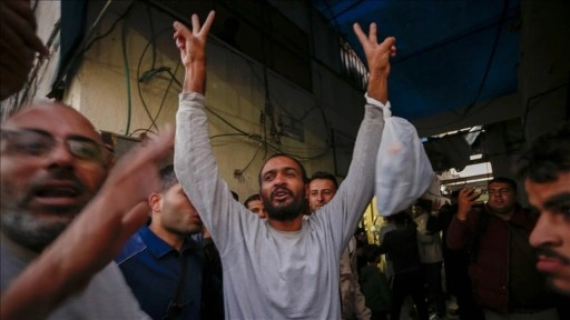 İsrail tarafından serbest bırakılan 11 Filistinli esir Gazze Şeridi'ne getirildi