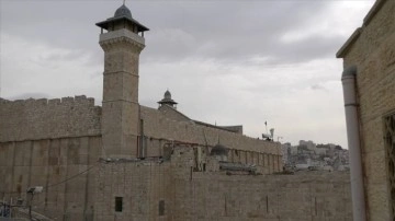 İsrail, Yahudilerin dini bayramında El Halil'deki İbrahim Camisi'ni Müslümanlara kapattı