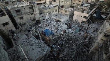 İsrail'in 233 gündür saldırılarını sürdürdüğü Gazze'de can kaybı 35 bin 984'e yükseld