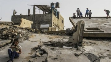 İsrail'in Gazze Şeridi'nin Cibaliya ve Zeytun mahallelerine saldırılarında en az 21 kişi ö