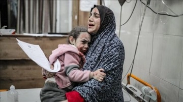 İsrail'in Gazze'nin Han Yunus kentinde bir eve düzenlediği saldırıda en az 4 Filistinli öldü