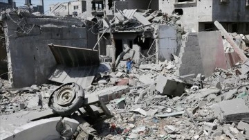 İsrail'in Gazze'ye 6 aydır sürdürdüğü saldırılarda 24 bin kadın ve çocuk can verdi
