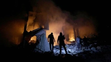 İsrail'in Gazze'ye gece boyu düzenlediği saldırılarda en az 25 Filistinli öldürüldü